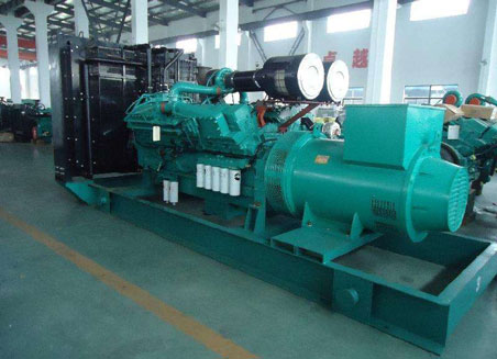 南宝镇800kw康明斯柴油发电机组